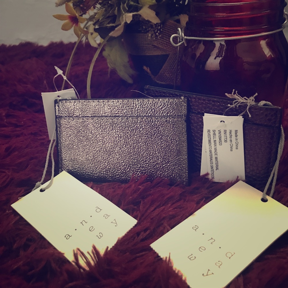 Card Holders 💳